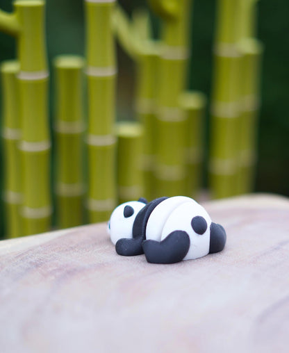 Articulated Panda Fidget Toy | Flexible Cute Flexi Panda | Print-in-Place Desk Decor | Articulating Animal Figure | Stress Toy | Ludo
